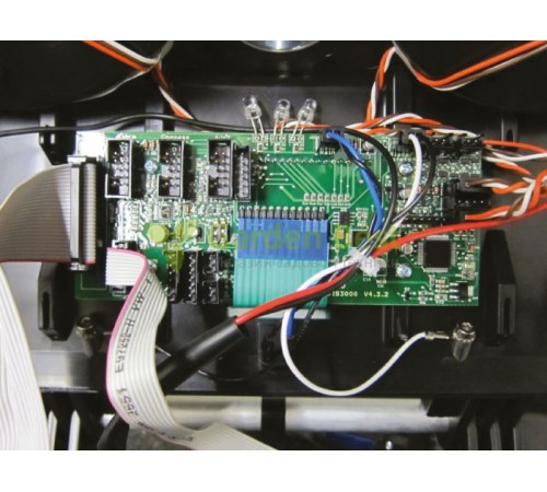 Газонокосилка робот Caiman Ambrogio L400i Basic площадь газона до 10000 м2