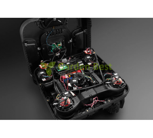 Газонокосилка робот Caiman Tech Crosser 4WD
