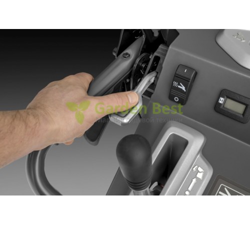 Снегоуборщик Husqvarna ST 424T гусеничный