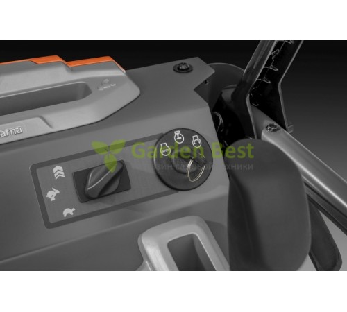 Снегоуборщик Husqvarna ST 427T гусеничный