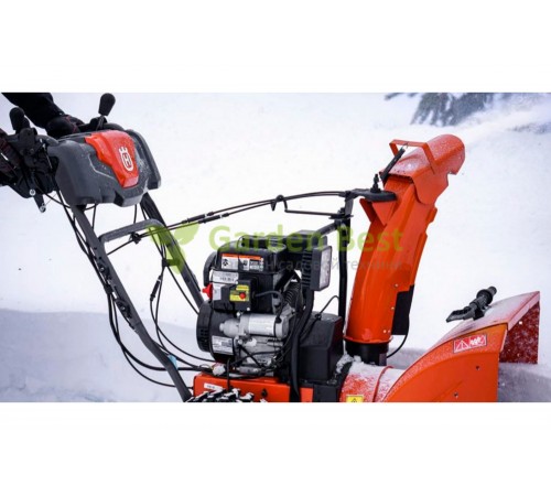 Снегоуборщик Husqvarna ST 230 с боковой фарой LED